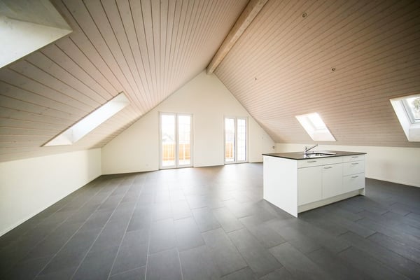 WUNDERSCHÖNE DACHGESCHOSSWOHNUNG IM LÄNDLICHEN OBFELDEN 5