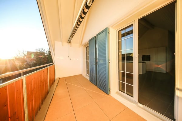 WUNDERSCHÖNE DACHGESCHOSSWOHNUNG IM LÄNDLICHEN OBFELDEN 2