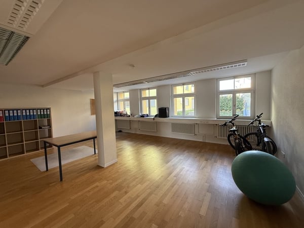 GEWERBEFLÄCHE MIT 151 M2: IDEAL FÜR PRAXIS, BÜRO ODER ATELIER 3
