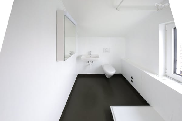 GROSSZÜGIGER HOBBY-/ BASTELRAUM MIT EIGENER KÜCHE UND BAD 5