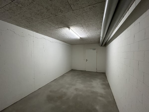 BASTEL- / HOBBYRAUM FÜR KREATIVE UND PRAKTISCHE NUTZUNG 3