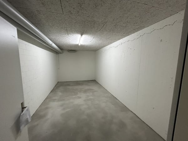 BASTEL- / HOBBYRAUM FÜR KREATIVE UND PRAKTISCHE NUTZUNG 2