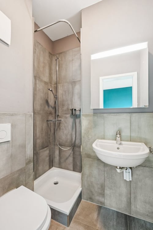 ATTRAKTIVES GEWERBEOBJEKT IN ZENTRALER LAGE 4