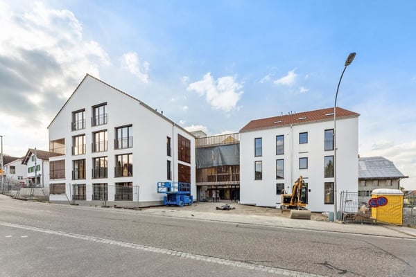 GROSSZÜGIG UND LICHTDURCHFLUTET 1