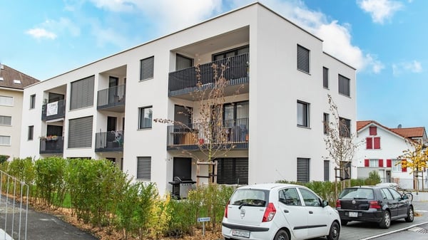 GEMÜTLICHE WOHNUNG IN REINACH ZU VERMIETEN 1