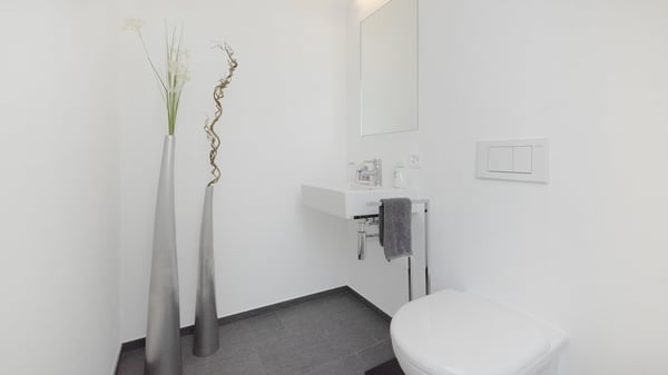 MODERNE WOHNUNG MIT GROSSEM BALKON 9