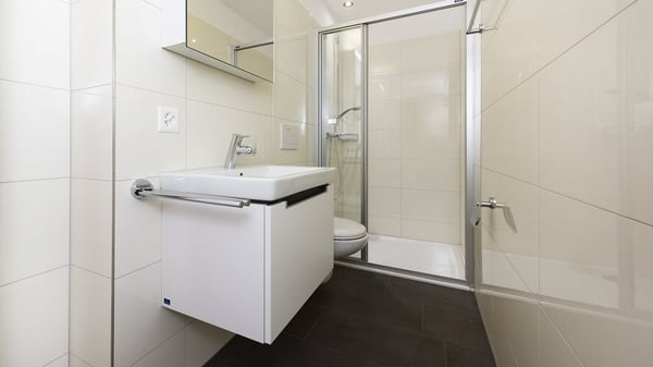 TOLLE 4.5 ZIMMER WOHNUNG MIT ZWEI BALKONEN ZU VERMIETEN 12