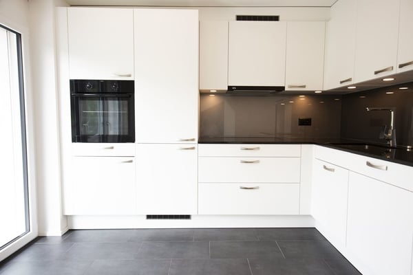 CHARMANTE WOHNUNG MIT BALKON UND WASCHTURM ZU VERMIETEN 8