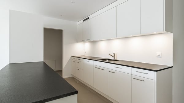 MODERN MIT GROSSZÜGIGEM AUSSENBEREICH 2