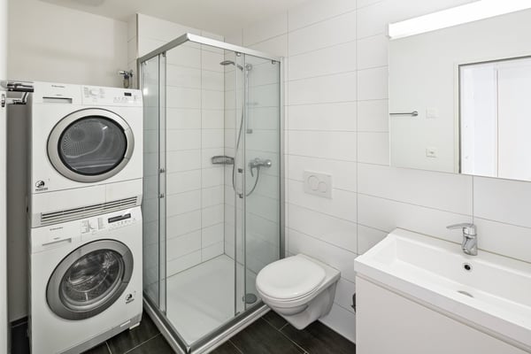 TRAUMHAFTE WOHNUNG AN RUHIGER LAGE ZU VERMIETEN 5