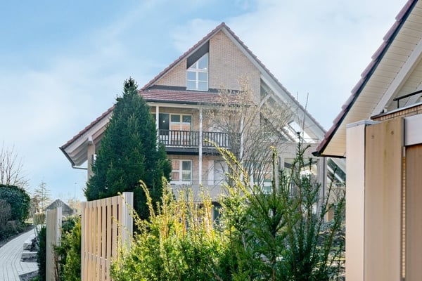 GROSSZÜGIGE UND CHARMANTE GARTENWOHNUNG - FRISCH SANIERT 1