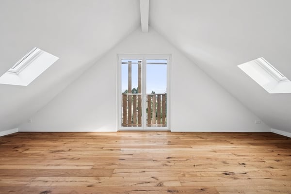 GROSSZÜGIGE MAISONETTE WOHNUNG IN MENZIKEN ZU VERMIETEN 7
