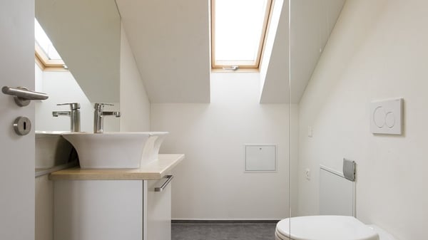 GEMÜTLICHE WOHNUNG AN GUTER LAGE ZU VERMIETEN 8