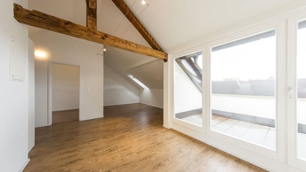 GEMÜTLICHE WOHNUNG AN GUTER LAGE ZU VERMIETEN 3