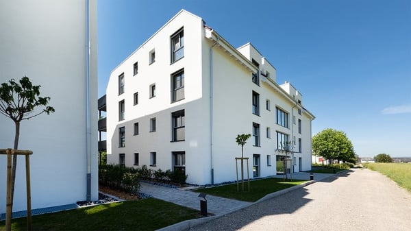 MODERN MIT GROSSZÜGIGEM BALKON 2
