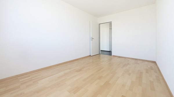 MODERN WOHNEN MIT GROSSEM UND SONNENVERWÖHNTEM BALKON 6