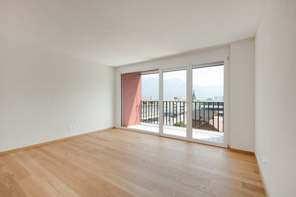MODERNE 4.5 ZIMMERWOHNUNG IN GRABS ZU VERMIETEN 3