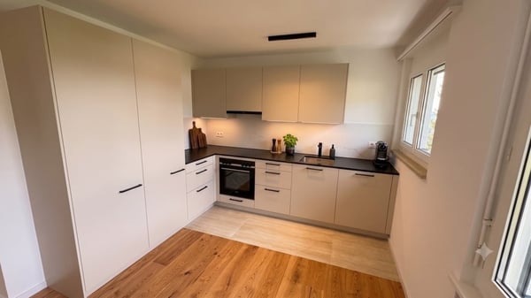 LETZTE 3.5 ZIMMER WOHNUNG - FRISCH SANIERT AN RUHIGER LAGE 2