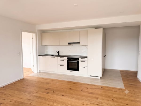 FRISCH SANIERT: MODERNE WOHNUNG MIT BALKON UND TOP-AUSSTATTUNG 2