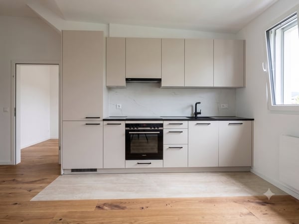 SANIERTE CHARMANTE DACHWOHNUNG ZU VERMIETEN 2