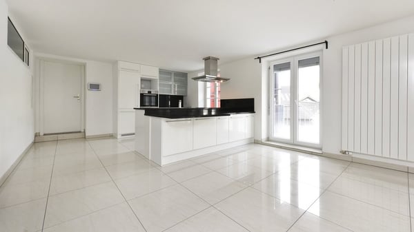 GEMÜTLICHE 4.5 ZIMMERWOHNUNG IN GRABS 3