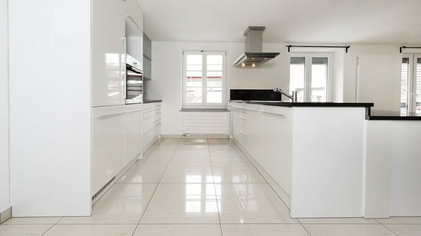 GEMÜTLICHE 4.5 ZIMMERWOHNUNG IN GRABS 4