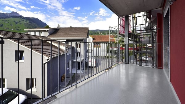 GEMÜTLICHE 4.5 ZIMMERWOHNUNG IN GRABS 9