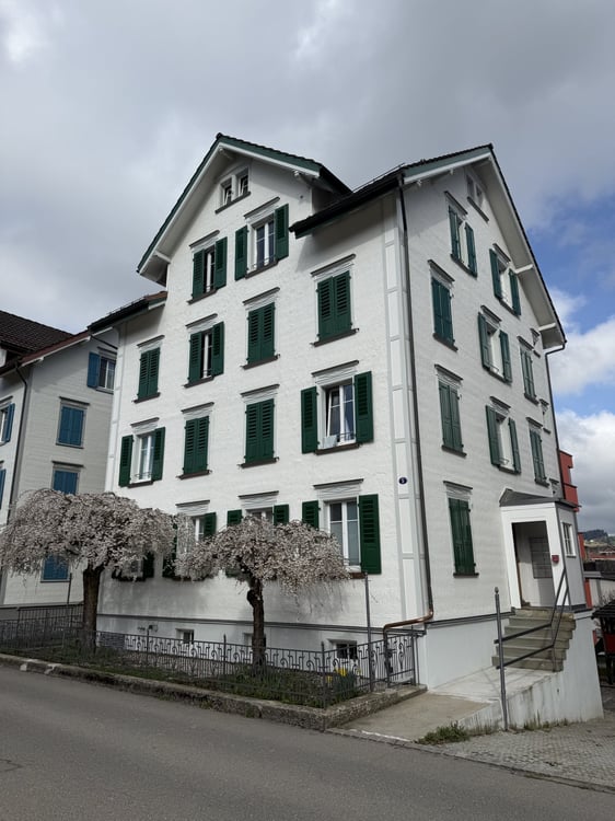 Gemütliche 2.5 Zimmer Gartenwohnung mit Terrasse 1