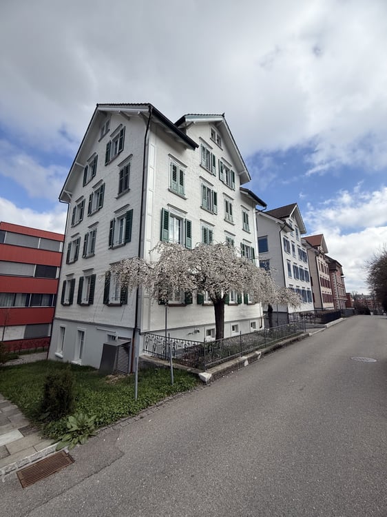 Gemütliche 2.5 Zimmer Gartenwohnung mit Terrasse 6