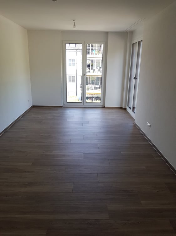 4,5 Zimmerwohnung gleich am Bahnhof Sennhof-Winterthur 5