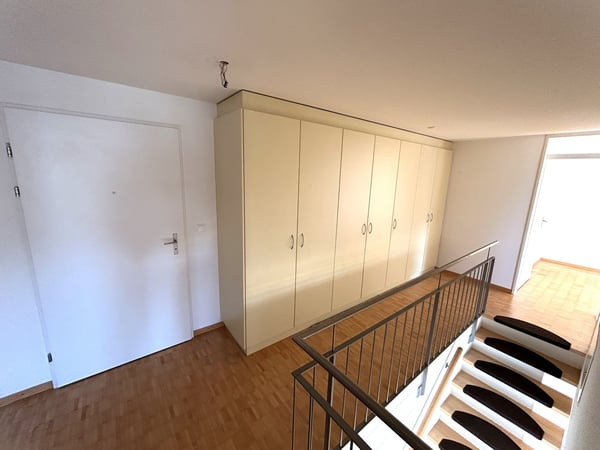 Charmante 1.5-Zimmer-Maisonette-Wohnung inkl. Mitbenutzung Pool an zentraler Lage 9