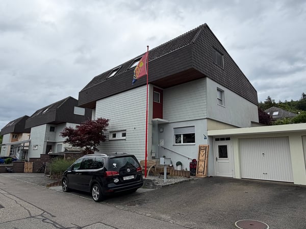 DEFH MIT GARAGE AN ZENTRALER LAGE IN KAPPEL ZU VERKAUFEN