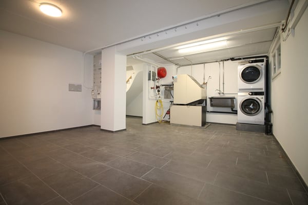 DEFH MIT GARAGE AN ZENTRALER LAGE IN KAPPEL ZU VERKAUFEN 19