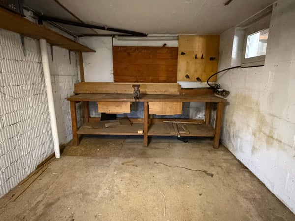 DEFH, IDEAL FÜR HANDWERKER, WARTET AUF NEUE BESITZER 19