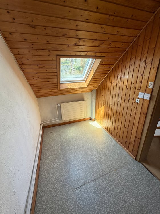 DEFH, IDEAL FÜR HANDWERKER, WARTET AUF NEUE BESITZER 14