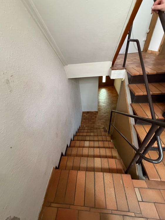 DEFH, IDEAL FÜR HANDWERKER, WARTET AUF NEUE BESITZER 17