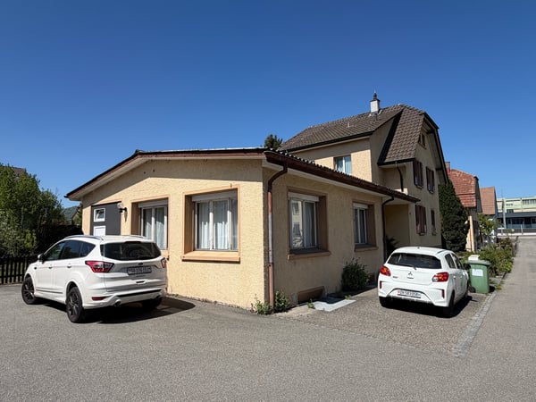 WOHN- UND GESCHÄFTSHAUS AN ZENTRALER LAGE 4