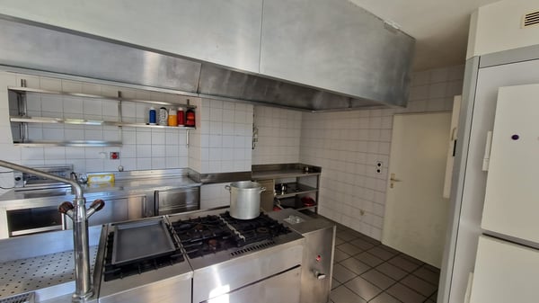 5-Zimmer Renditeobjekt in Glovelier – Einmalige Gelegenheit 12