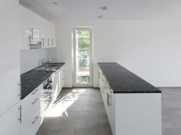 Mehrfamilienhaus mit 18 Wohnungen  5,15% Rendite, Mietgarantie für Investoren 5