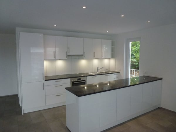 Mehrfamilienhaus mit 18 Wohnungen  5,15% Rendite, Mietgarantie für Investoren 3