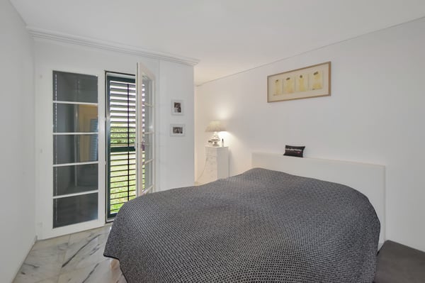 1.5 Zimmer-Gartenwohnung mit eigenem Wellness & grossem Garten 10