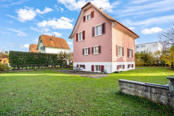 Einfamilienhaus mit Ausbaupotenzial 1