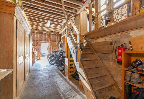 2.5-Zimmer Riegelhaus mit Ausbaupotenzial 13