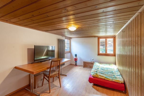 2.5-Zimmer Riegelhaus mit Ausbaupotenzial 10