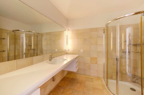 Exklusives Wohnen an sonnenverwöhnter Lage 12