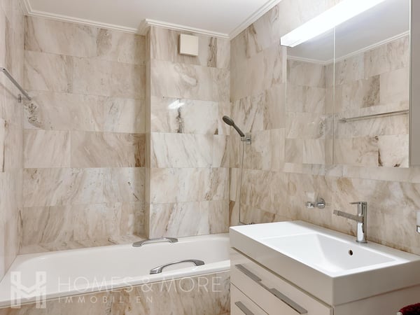 LUXURIÖS MIT RUNDUM SEESICHT UND WELLNESSBEREICH 5