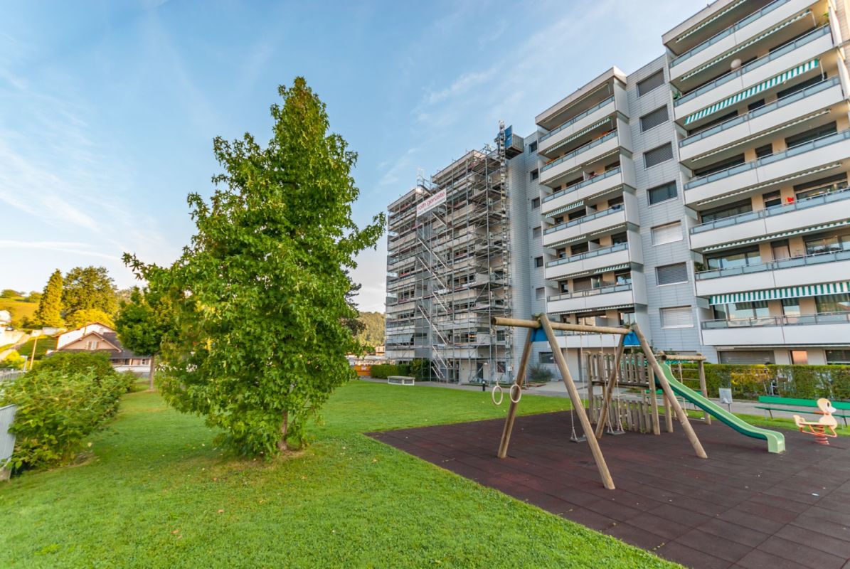 Bild Helle 4.5-Zimmer-Wohnung mit Balkon