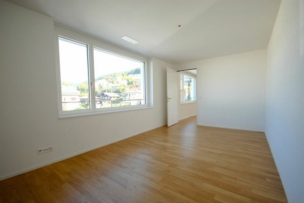 Grosszügige 2.5-Zimmer Wohnung mit offenem Studio 4