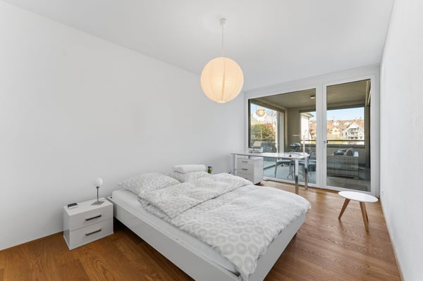 Stilvolle 2.5-Zimmer-Wohnung mit Wintergarten und privatem Gartensitzplatz 6