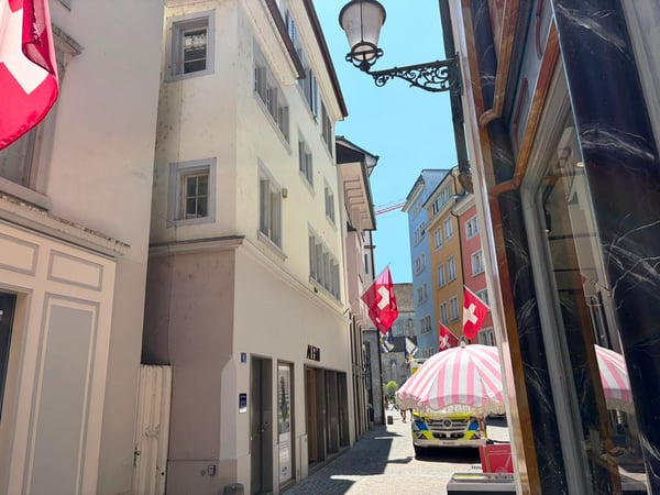 Charmantes Büro im Herzen von Zürich – Storchengasse 6 14